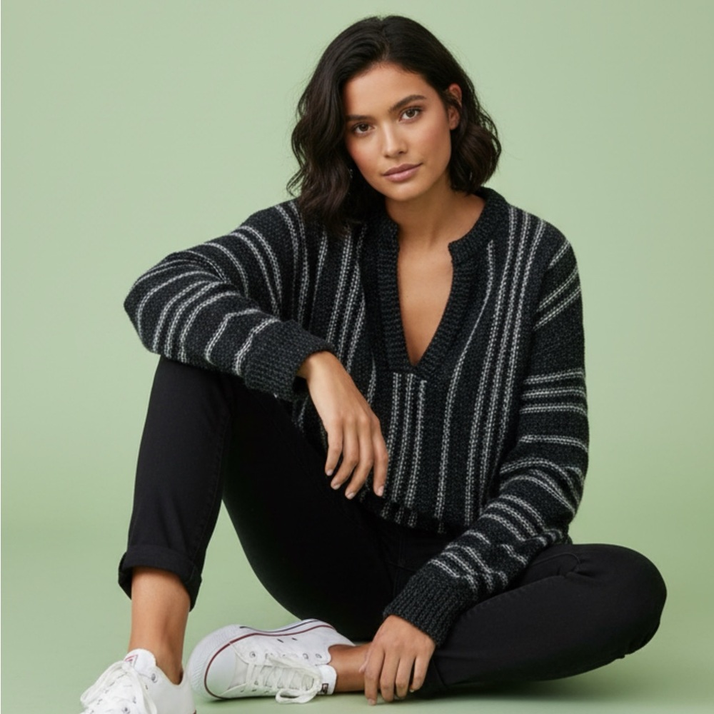 Billabong black and white striped V-neck knit sweater